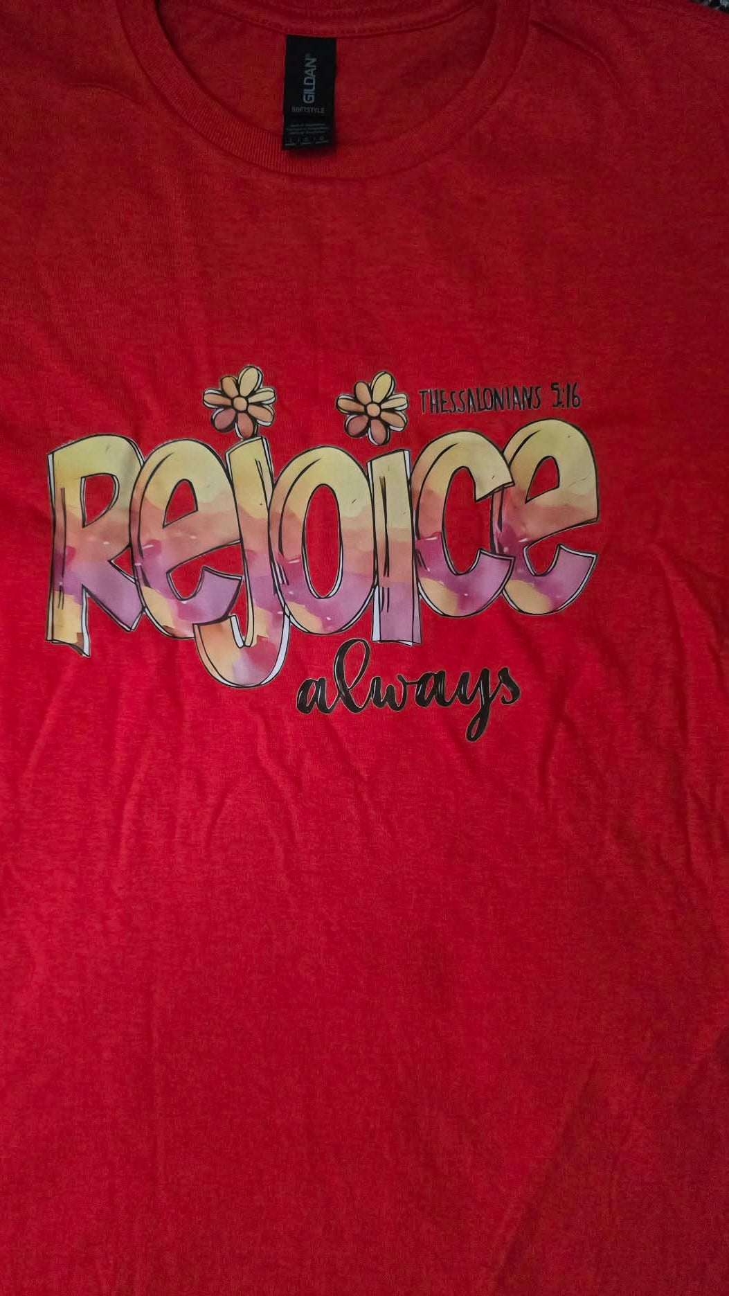 Rejoice Always red women's t-shirt – front graphic close-up: Thessalonians 5:16